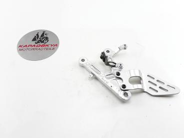 Yamaha R6 RJ05 BJ.04 Fußrastenanlage Fahrer rechts