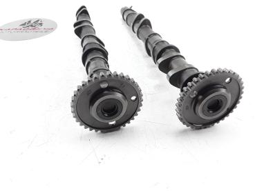 Suzuki GSXR 1000 K1 K2 Nockenwellen Satz / Einlass + Auslass