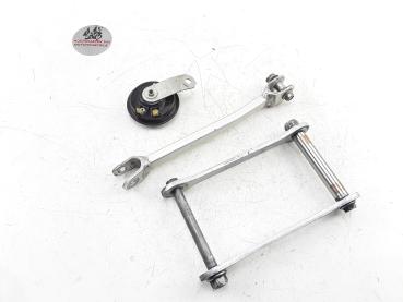 Suzuki GSXR 1000 K1 K2 Bj.02  Restteile Umlenkung Bremssattelstrebe