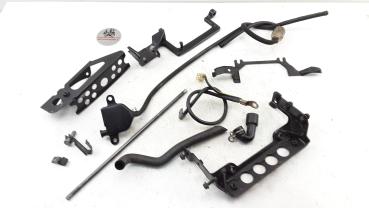 Kawasaki ZZR 1100 ZXT10D Bj.95 Restteile Teile Rest Nr.2