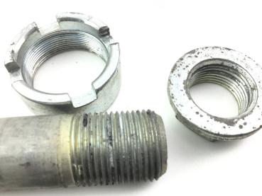 Kawasaki ZX6R 636B Achse Schwinge Schwingenachse 03-04