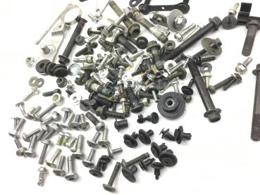 Yamaha YZF R1 RN19 Schrauben,Verkleidungsschrauben restteile