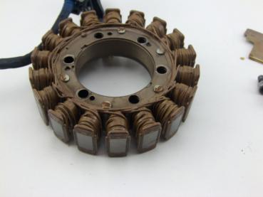 HONDA NTV 650 RC33 Motor Lima Lichtmaschine