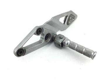SUZUKI GSXR 1100 W Fussraste vorne links