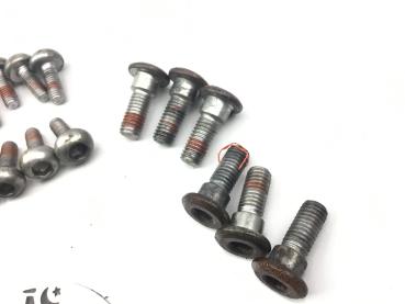 Preview: Honda VTX 1800 SC46 VTX 1800C Bremsscheibe Bremsscheibenschrauben vorne hinten original