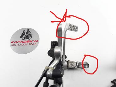 Yamaha R6 RJ03 Bremsanlage Fußraste hinten Bremspumpe Bremssattel