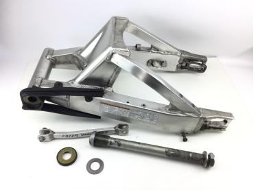 Suzuki GSXR 1000 K1 K2 Schwinge Hinterrad