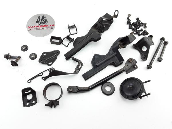 KAWASAKI ZZR 600 E ZX600E  Restteile Halterung
