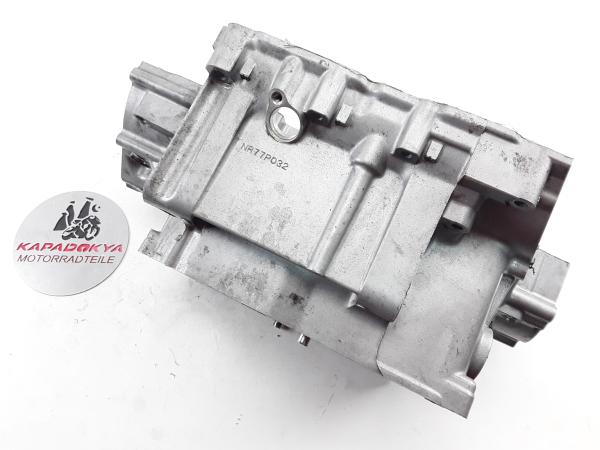 Yamaha YZF R1 RN01 RN04 Bj.98-01 Motorblock Motorgehäuse unten