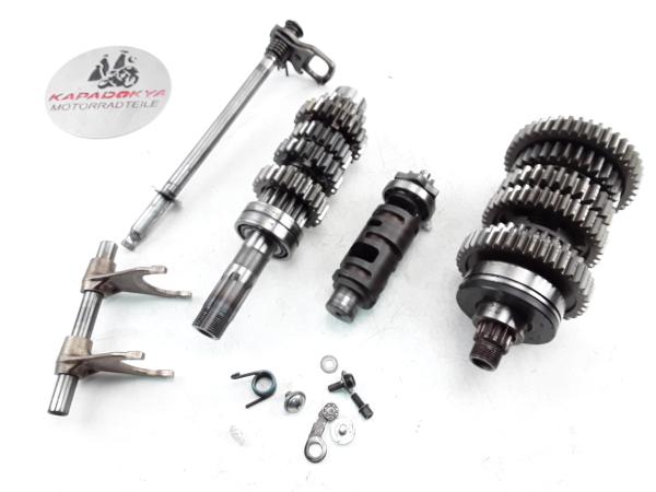 Suzuki GSXR 1000 K1 K2 Motor Getriebewellen Getriebe Satz