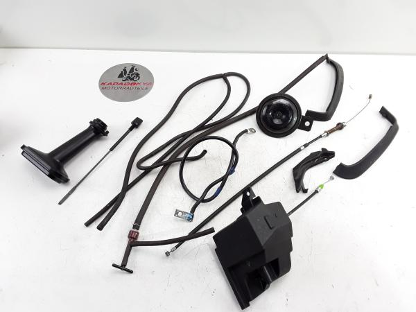 Honda CBR 1000 RR SC59 Bj. 08-12  Restteile Kleinteile Nr.1