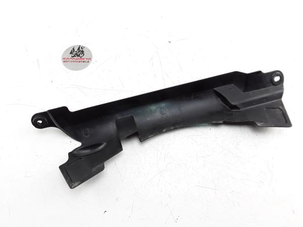 Suzuki GSXR 1000 K3 K4 Bj.04 Verkleidung Abdeckung über den Kühler