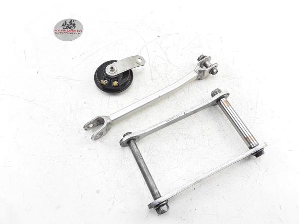 Suzuki GSXR 1000 K1 K2 Bj.02  Restteile Umlenkung Bremssattelstrebe