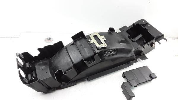 Kawasaki ZZR 1100 ZXT10D Bj.95 Heckunterverkleidung Heckinnenverkleidung