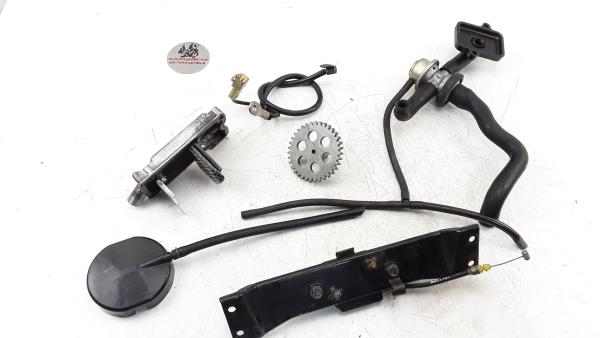 Kawasaki ZZR 1100 ZXT10D Bj.95 Restteile Teile Rest Nr.1