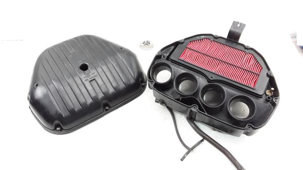 Suzuki GSXR 1000 K1 K2 Bj.02 Luftfilterkasten Luftfiltergehäuse mit Luftfilter Sensor Fühler