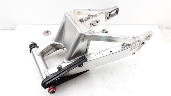 Suzuki GSXR 1000 K1 K2 Bj.02 Swing arm Schwinge