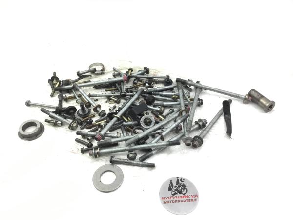 Kawasaki ZX6R ZX636 C 05-06 Motorschrauben Schrauben Rest