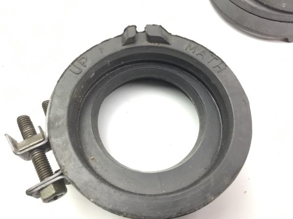 Modell: Honda CBR1100XX SC35 Vergaser Gummi Ansauggummi Ansaugstutzen