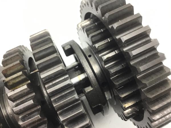 Kawasaki ZZR 1100 ZXT10D Getriebewelle Getriebe groß Schaltgetriebe Transmission, Gear Box
