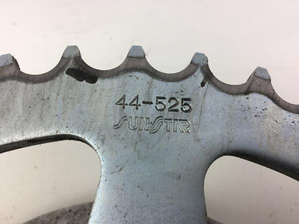 Suzuki SV 650 N/S WVBY Kettenradträger Kettenrad Ritzel 44Z