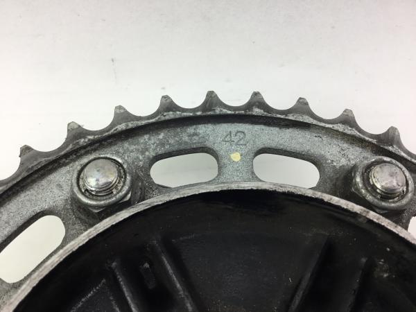  Honda CBR 600 RR PC37 03-06 Kettenradträger Kettenrad Ritzel 42Z