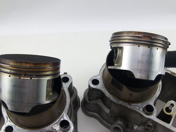 HONDA NTV 650 RC33 Motor Zylinder Kolben vorne hinten