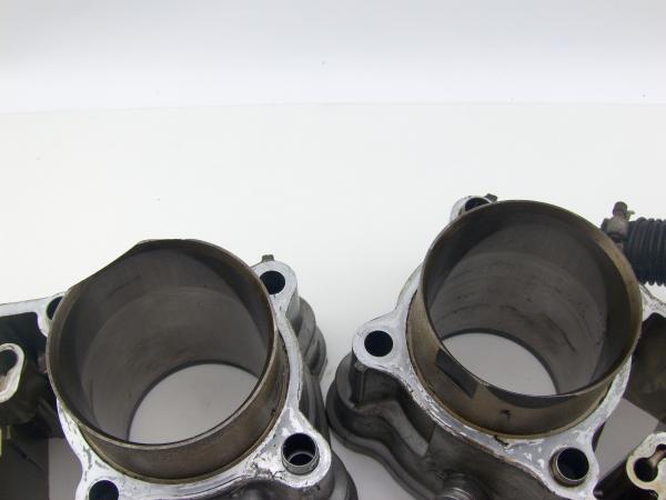 HONDA NTV 650 RC33 Motor Zylinder Kolben vorne hinten