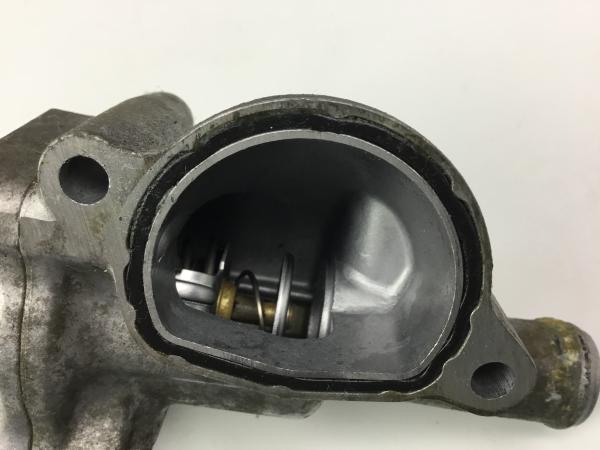 Honda CBR 1100 XX Thermostat Thermostatgehäuse original