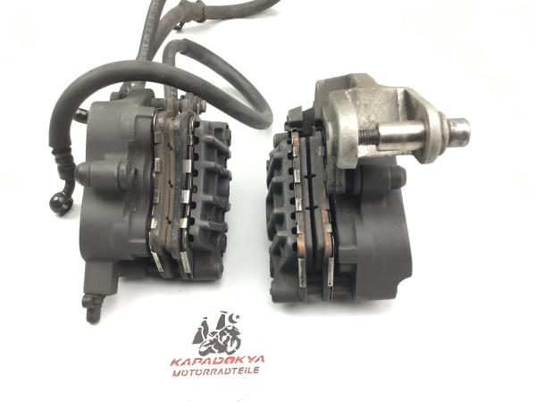 Honda CBR 1100 XX Bremsanker Bremssattel Bremszange vorne original