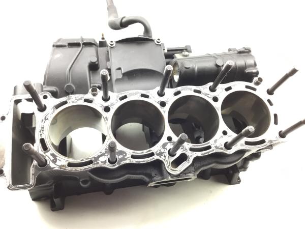 YAMAHA R1 RN 12 Motor Motorgehäuse Zylinder