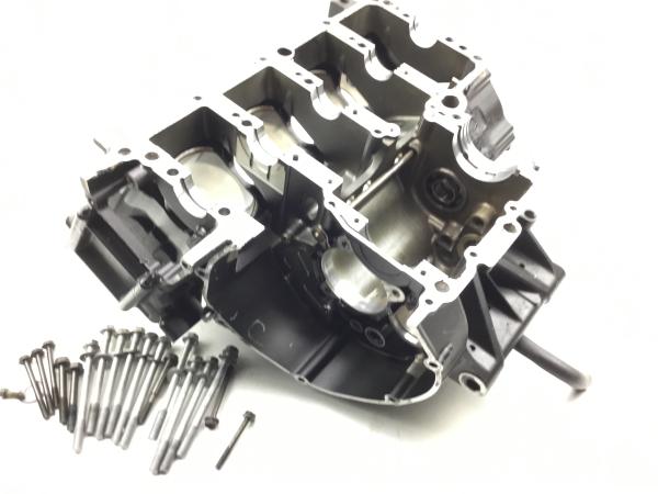 YAMAHA R1 RN 12 Motor Motorgehäuse Zylinder