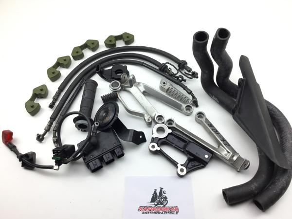 Kawasaki ZX-10R Anlasserrelais Fußraste Kettenschutz ( KONVOLUT )