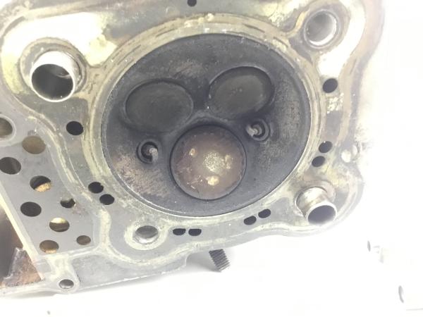 Honda Africa Twin XRV 750 RD04 Zylinderkopf Nockenwelle vorne Cylinder head