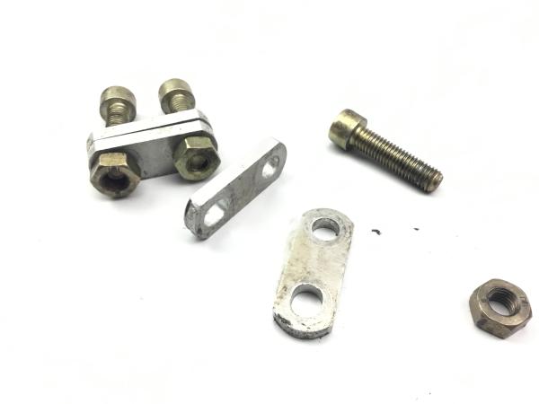 Aprilia RSV1000 RR Mille RP Zylinderkopf Halter Halterung