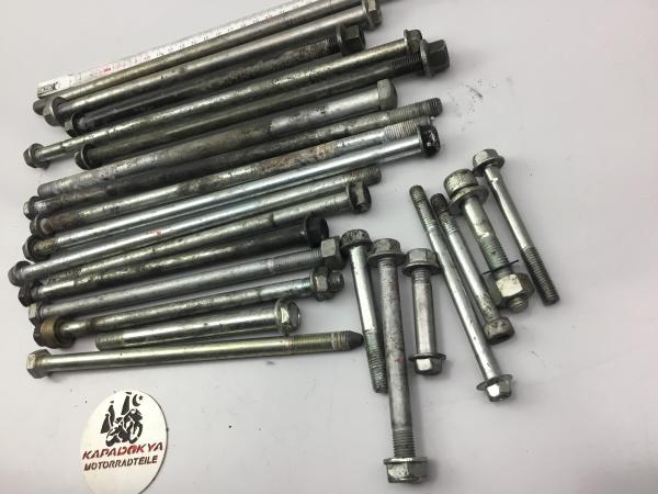 Suzuki, Honda, Kawasaki ,Yamaha Motorrad Achse,Schrauben,Motorschrauben 3kg